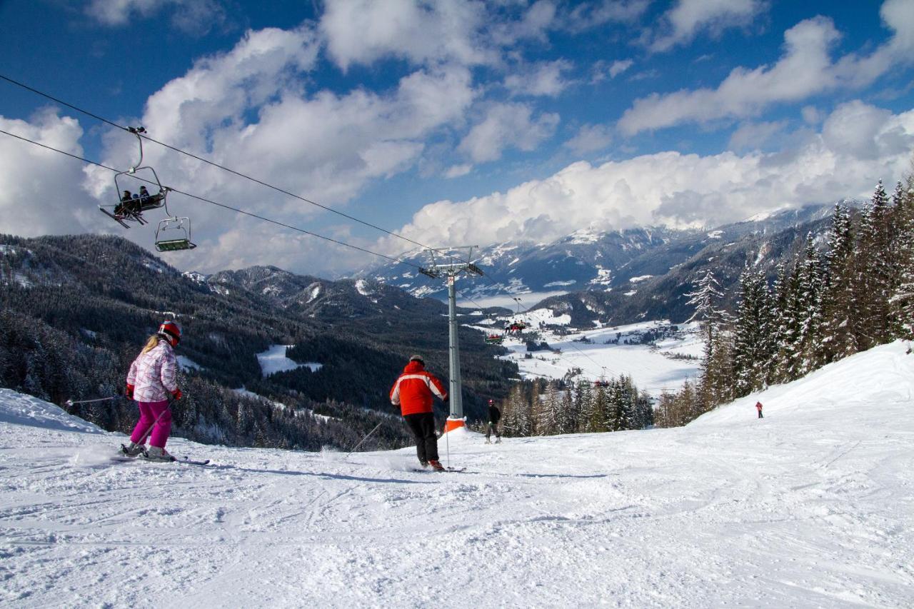 Hotel Nagglerhof Am Weissensee Εξωτερικό φωτογραφία